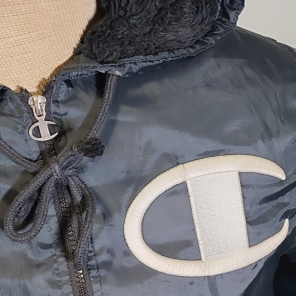 Champion Black Hooded Trench Coat Sylye Vintage Coat. 90s - Picture 5 of 12